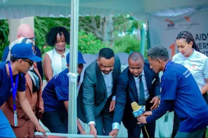 LEADING BY EXAMPLE: A NEW NATIONAL MOVEMENT FOR VOLUNTARY BLOOD DONATION